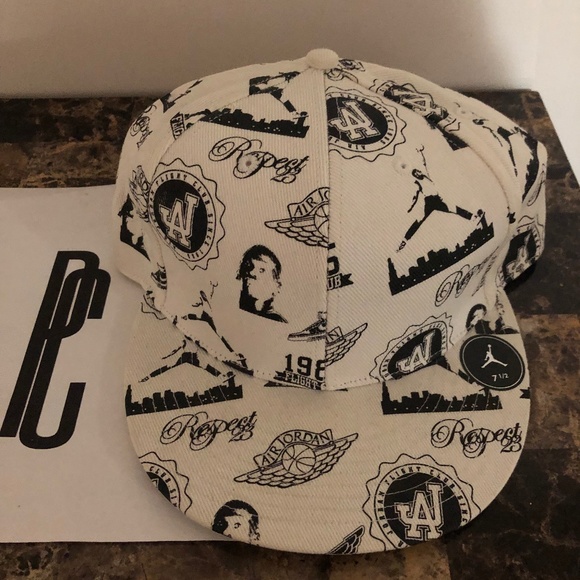 Jordan Other - Air Jordan "Flight Club" Fitted Hat
